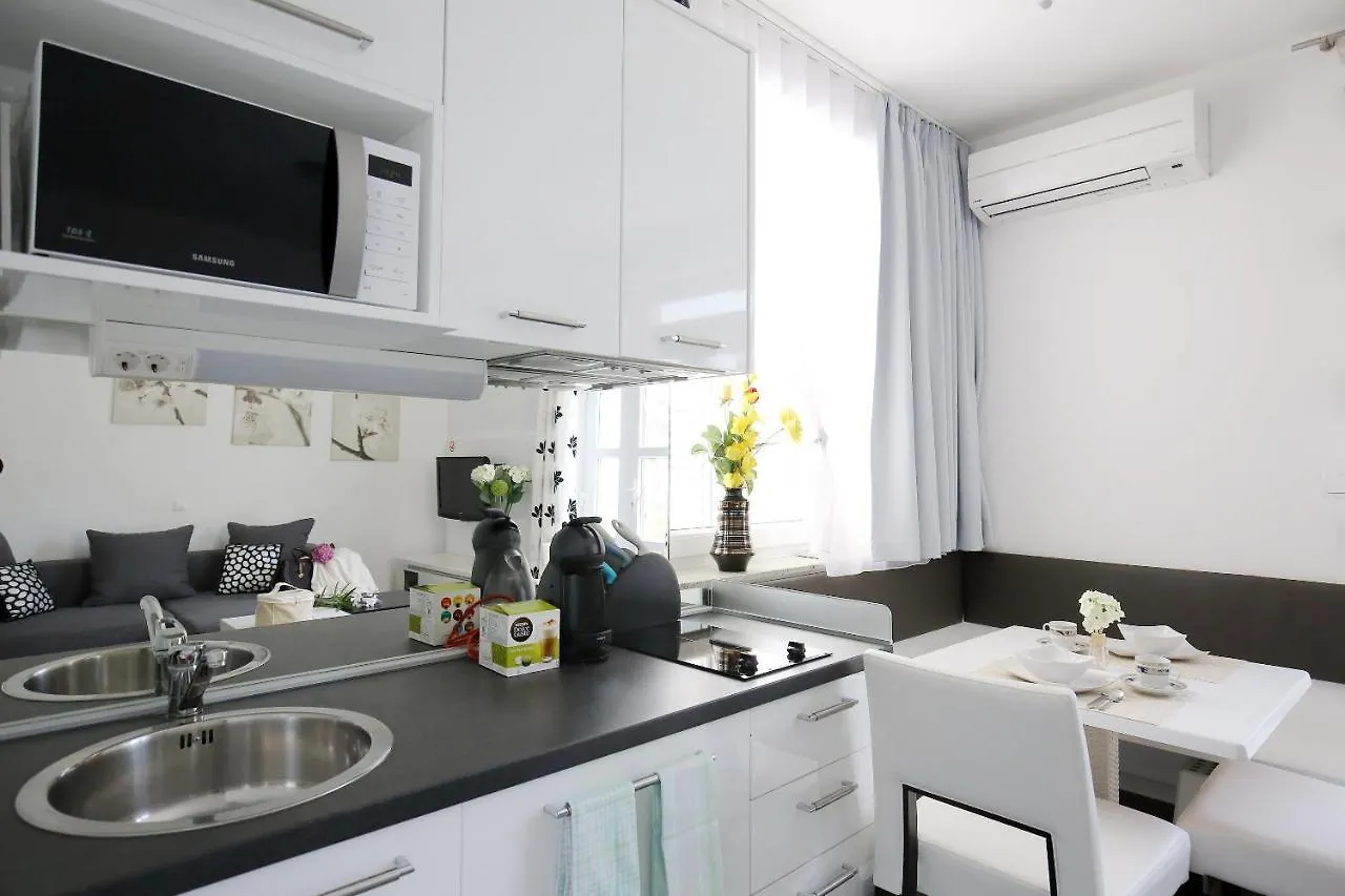 Kozino Nicole Design Apartment