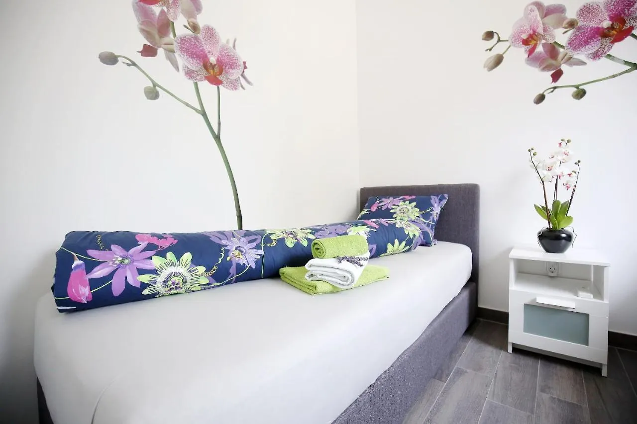 Kozino Nicole Design Apartment