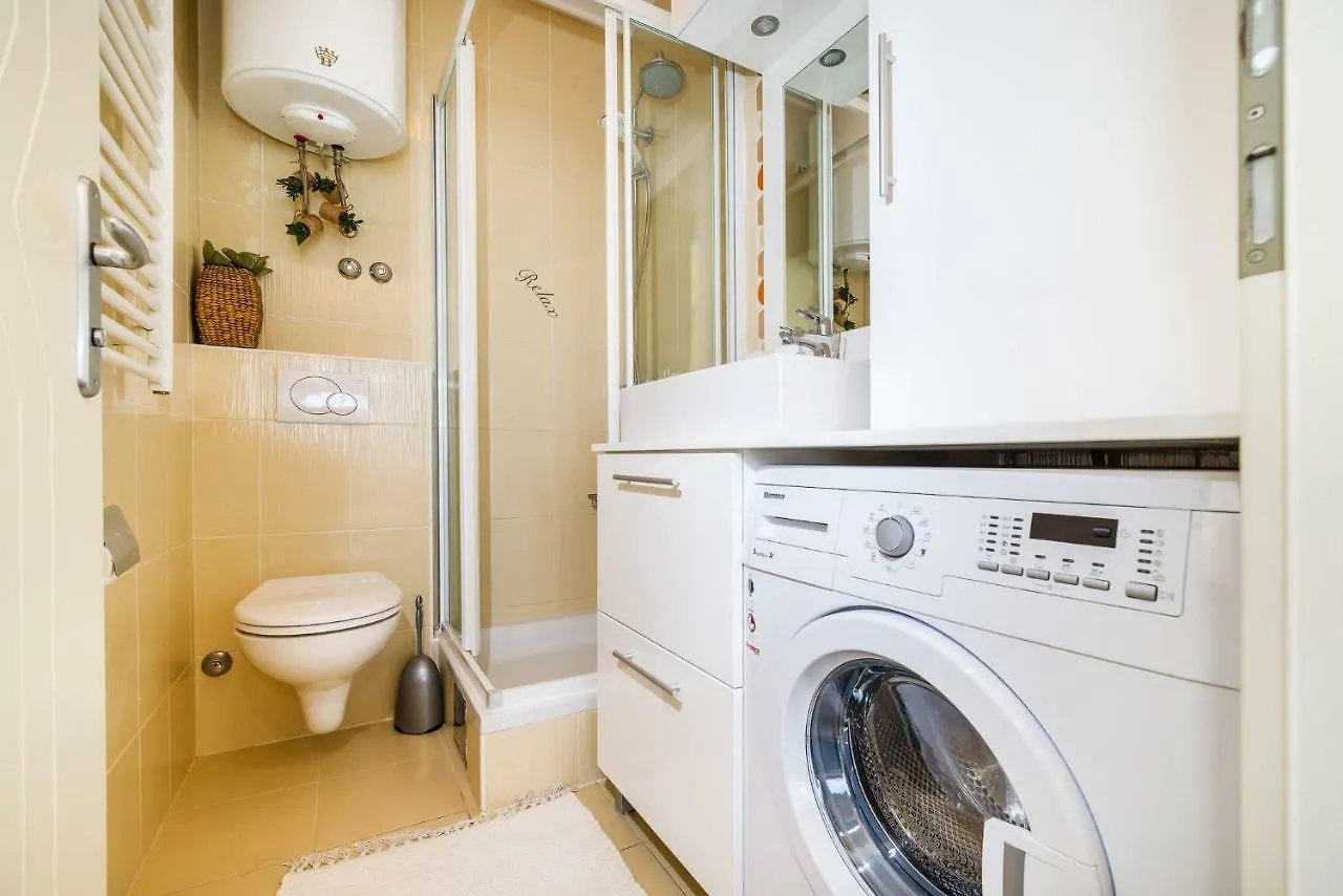 Kozino Nicole Design Apartment