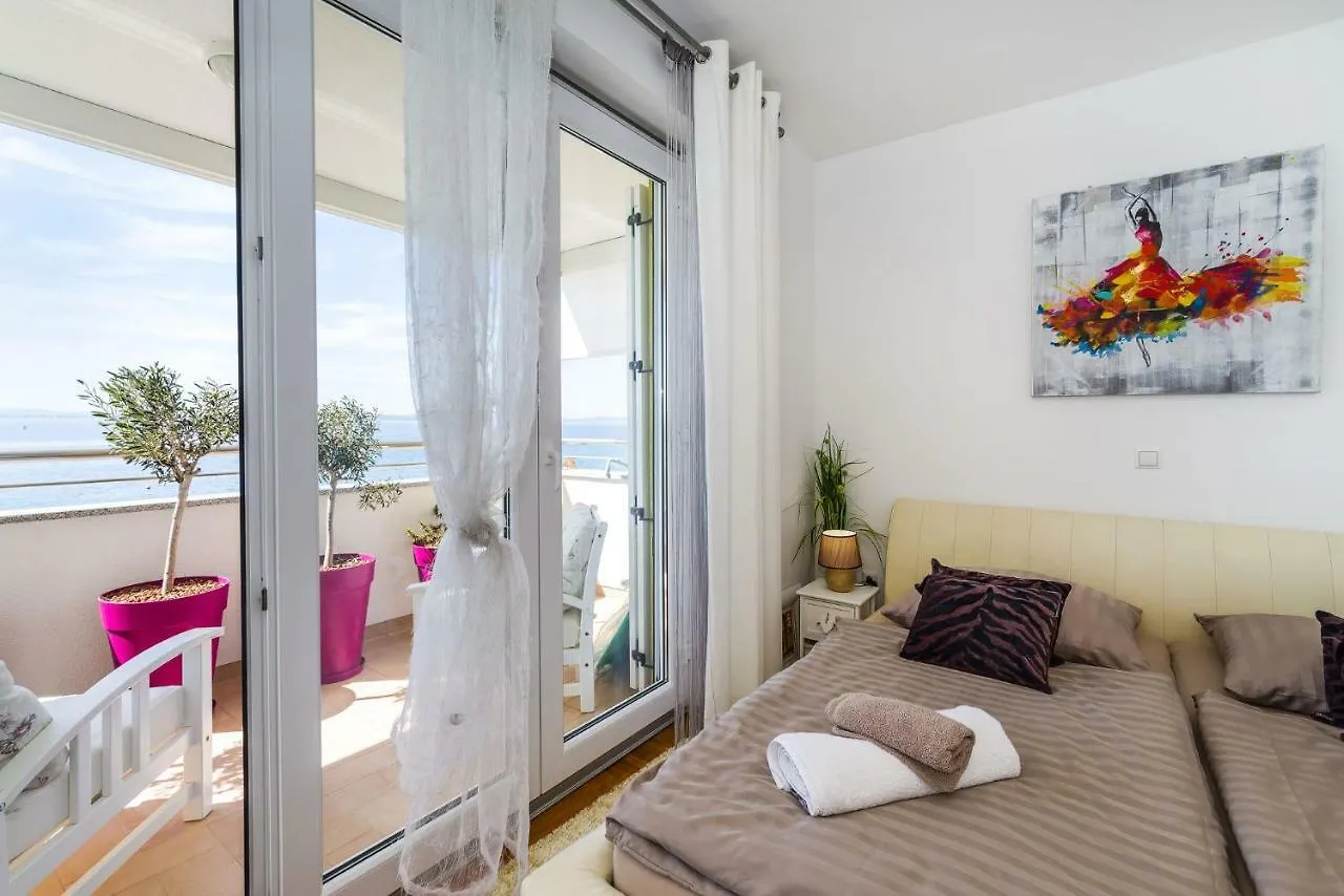 Kozino Nicole Design Apartment
